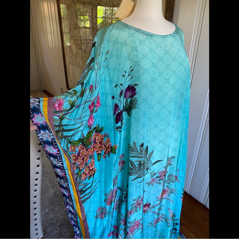 Silk floral Kaftan